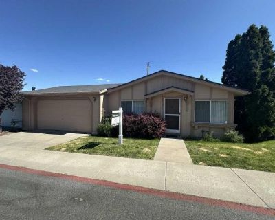2 Bedroom 2BA 1344 ft Mobile Home For Sale in Reno, NV