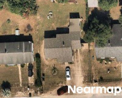 1 Bath Preforeclosure Property in Pensacola, FL 32507 - Mindoro Cir