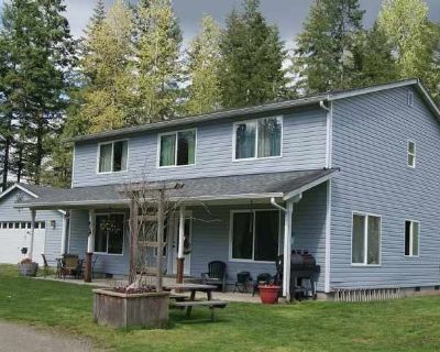 5 Bedroom Home on 5 Acres!. image_url. In unit laundry Pet friendly Dog park Range Unit Amenities in unit laundry range Property Amenities dogs allowed pet friendly dog park on-site laundry cats allowed. Pets allowed. 4 Bedroom. 2.5 Bathroom. 2752 ft