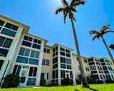 2 Bedroom 2BA 927 ft² House For Rent in Venice, FL 200 The Esplanade N unit A16