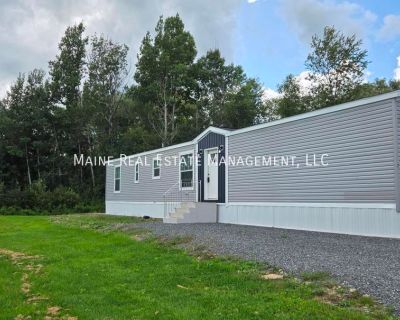 3 Bedroom 2BA Pet-Friendly Single-family home For Rent in Levant, ME