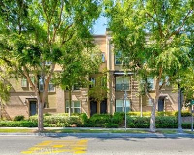 3 Bedroom 3BA 1695 ft Condominium For Sale in FULLERTON, CA