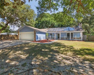 4 Bedroom 3BA 2555 ft House For Rent in Niceville, FL