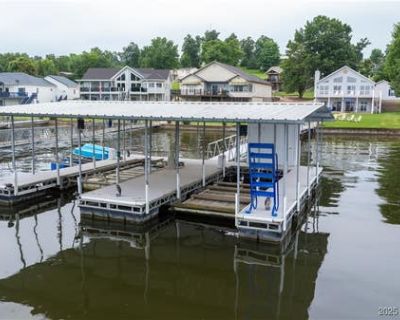 4 Bedroom 3BA 2500 ft Furnished Single Family Home For Sale in GRAVOIS MILLS, MO