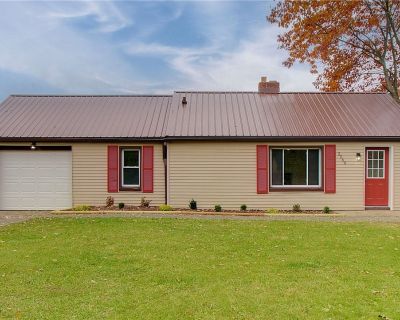 2 Bedroom 1BA 962 ft Single Family House For Sale in Alliance, OH