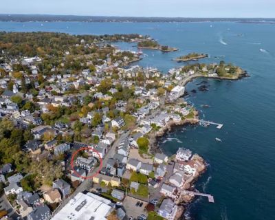 2 Bedroom 1BA 1100 ft Apartment For Rent in Marblehead, MA