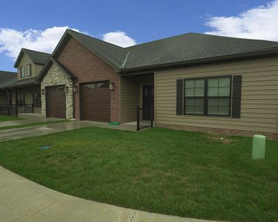 2 Bedroom 2BA 1444 ft Single Family House For Rent in Newburgh, IN