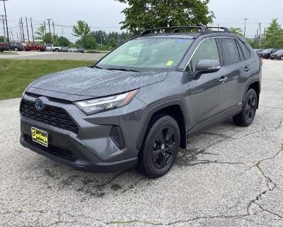 2022 Toyota RAV4 Hybrid AWD XLE 4DR SUV
