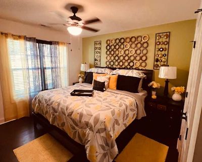 Private room with own bathroom in a House with 2 roomies, Troutman, NC 28166