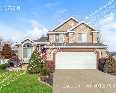 4 Bedroom 3BA 2200 ft Pet-Friendly Single-family home For Rent in Layton, UT