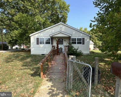 3 Bedroom 1BA 1568 ft Single Family House For Sale in Hurricane, WV