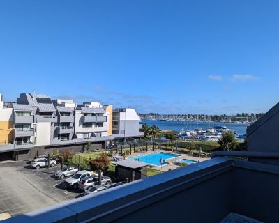 Furnished Apartment For Rent in Oakland, CA