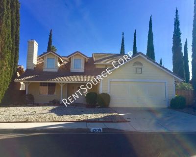 3 Bedroom 2.5BA 1542 ft House For Rent in Palmdale, CA