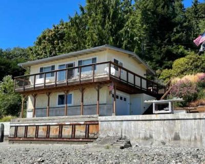 3 Bedroom 1BA 1000 ft Furnished House For Rent in Vashon, WA