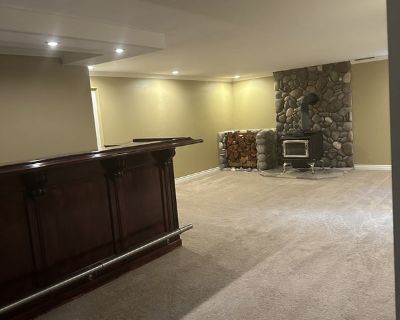 Unfurnished Room for Rent - Basement Apartment