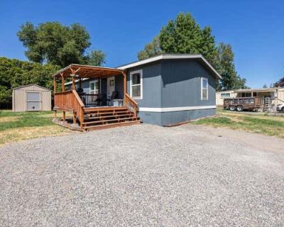 3 Bedroom 2BA 1152 ft Manufactured Home For Sale in KENNEWICK, WA