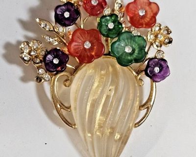 VINTAGE LUCITE CRAFT / Gem-Craft Flower Vase Rhinestone Brooch Pin