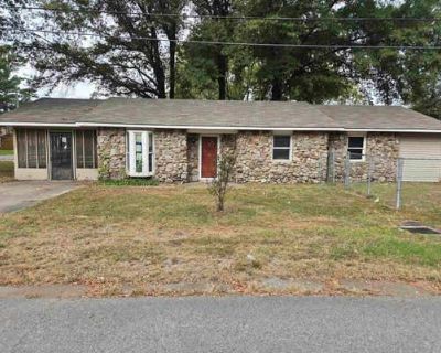 3 Bedroom 2BA 1412 ft Single Family Home For Sale in STUTTGART, AR