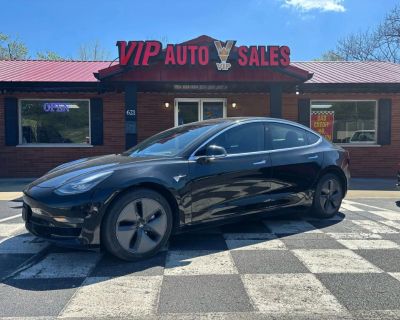 2019 Tesla Model 3 Standard Range Sedan 4D