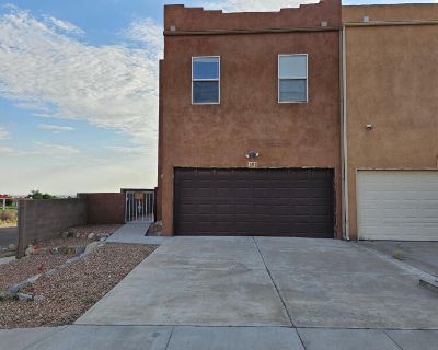 3 Bedroom 2BA 1247 ft Single Family House For Sale in Albuquerque, NM