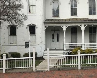 1 Bedroom 1BA Apartment For Rent in Winchester, VA