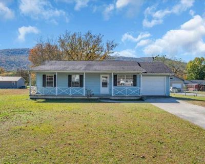 3 Bedroom 1BA 988 ft Single Family Home For Sale in JASPER, TN