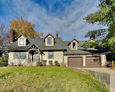 4 Bedroom 2.5BA 1834 ft Pet-Friendly Apartment For Rent in Lutherville, MD