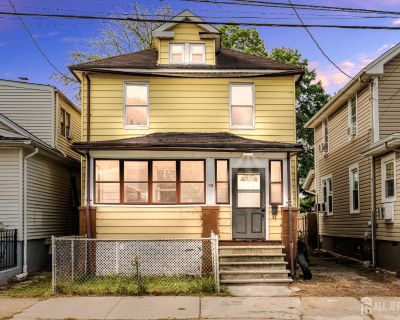 3 Bedroom 2BA 1214 ft Single Family House For Sale in New Brunswick, NJ