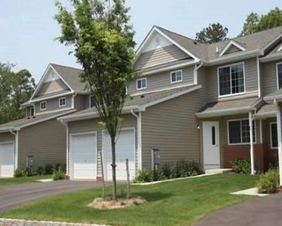 Stevens Pl Unit,coram, Flat For Rent