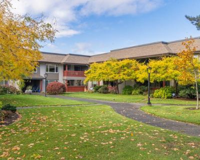 Discover effortless living at The Briarwood, a peaceful and well-maintained 55+ building tucked away in one of Sidney s most walkable neighbourhoods. This 2-bed, 2-bath updated ground suite offers a light-filled layout and a covered front patio with storage perfect for morning coffee or afternoon reading. Inside, enjoy a combined living and dining room and an upgraded kitchen that awaits the ch...