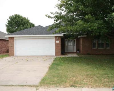 4 Bedroom 2BA 1834 ft Single Family Home For Sale in CLOVIS, NM