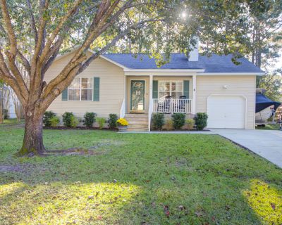 3 Bedroom 2BA 1445 ft Single Family Home For Sale in Summerville, SC