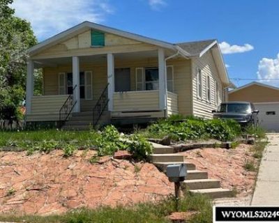 2 Bedroom 1BA 1780 ft Single Family House For Sale in Casper, WY