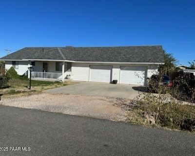 4201 N Tonto Way. image_url. Info provided by Listhub Api Studio 1 Bedroom 2 Bedrooms 3 Bedrooms Never miss a deal! Get immediate alerts when prices drop or new units arrive. Turn on alerts 3 Bed, 2.0 Bath 3 Bed 2 Bath 1380 sqft Starting at $2,100 Available 1. 3 Bedroom. 2 Bathroom. 1380 ft