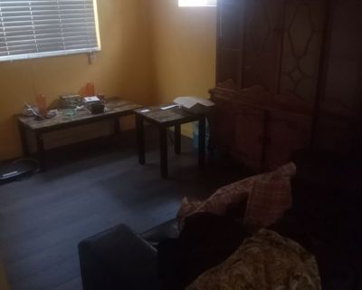 Eric k (Has a House). Room in the 1 Bedroom 1BA Pet-Friendly House For Rent in Los Angeles,...