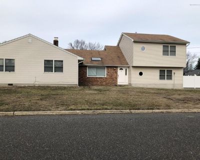 Dwight Dr, Ocean Township, Home For Rent
