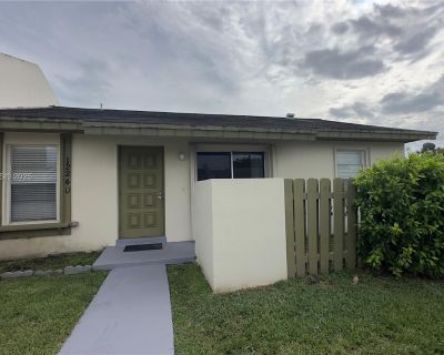 SW 114th Ter. Beautiful Villa in very desirable community of Devonaire Villas just 3 minutes from the Florida turnpike and top rated Devonaire schools. This 3 bedrooms /1 bath has been completely remodeled and waiting for you and your family! Super modern decor, porcelain floors, stainless steel appliances, quartz countertops, sleek black kitchen cabinets, backyard fenced with cement slab. Firs...