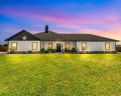 4 Bedroom 3BA 2474 ft Single Family Home For Sale in SPRINGTOWN, TX