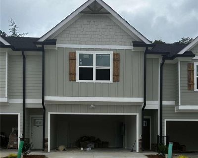 3 Bedroom 2BA 1646 ft Townhouse For Sale in Lula, GA