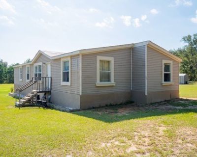 3 Bedroom 2BA 1624 ft Mobile Home For Sale in Pinetta, FL