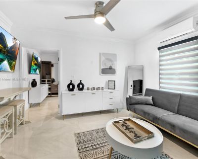 Overseas Hwy. Discover this fully furnished and equipped apartment, ready for you to move in.Located at Mile Marker 98 in Tavernier, this unit offers an unbeatable location with direct exposure on the Overseas Highway. The building recently underwent over $100,000 in furnitures, including brand-new appliances and top on the line equipment in each unit. The building is a hub of activity, with po...