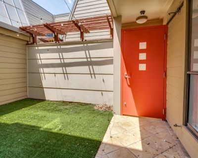 3935 Buena Vista Street- 1. Renovated two-story condo with updated kitchen, living and dining. Property comes with farm-house sink, SS Appliances, marble-tile flooring & large windows with plantation shutters throughout. Downstairs boasts a dry bar, utility room, and a completely private courtyard that makes this unit perfect for entertaining. Two large bedrooms upstairs have custom closets & a...