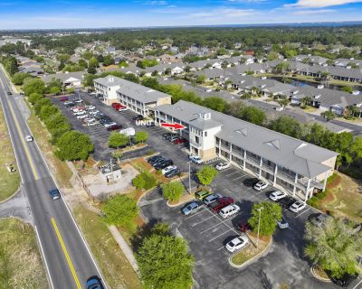 1260 ft Commercial Property For Rent in Destin, FL