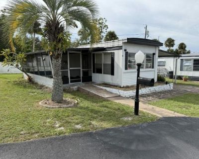 2 Bedroom 1BA 650 ft Mobile Home For Rent in Debary, FL