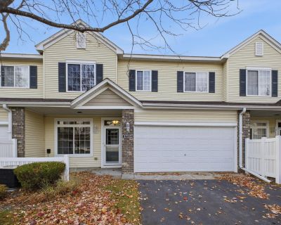 2 Bedroom 1BA 1222 ft Townhouse For Sale in Elk River, MN