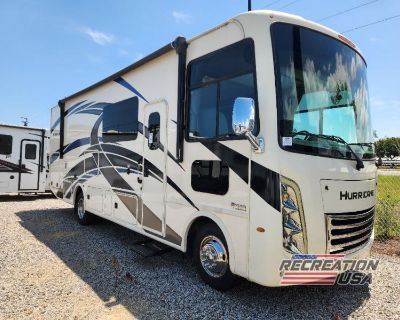 2022 Thor Motor Coach Hurricane 29M