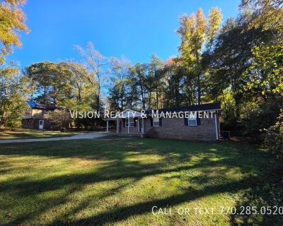 3 Bedroom 1BA 1216 ft Pet-Friendly Single-family home For Rent in Carrollton, GA