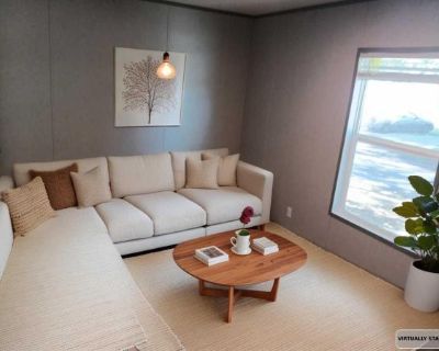 3 Bedroom 2BA 896 ft Mobile Home For Rent in Nixa, MO