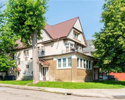 7 Bedroom 2BA 2959 ft Duplex For Sale in BUFFALO, NY