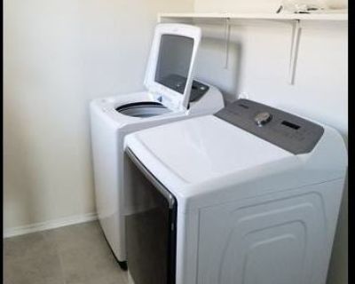 Total rooms: 2. Deposit: $500.00 * Utilities included?: Yes * Fees apply?: No. References are not required. No preference. Non-smoking. Couples are welcome. Furnishings: Furnished * Parking: Yes * Garage: No * Yard/patio: Yes * Balcony/roof terrace: No * Disabled access: No * Living room: No * Broadband included: Yes. Availability Available Now Minimum term 2 months Maximum term 12 months Short...